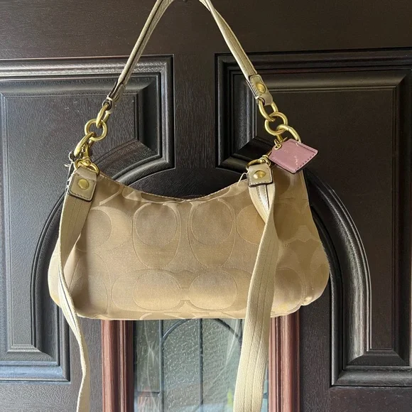 Coach Poppy Handbag - Picture 2 of 4